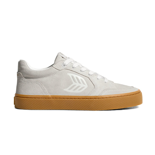 VALLELY Gum Smoke White Suede Off-White Logo Sneaker